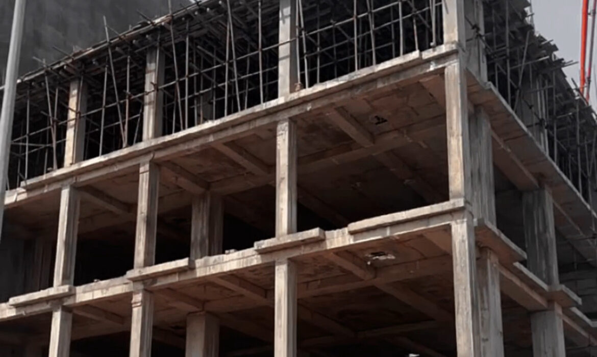 Zee99 Apartments for Sale in Bahria Town Lahore. construction update September 2025, Concrete pouring completed and grey structure delivery targeted for December. A major milestone for investors, residents, and Pakistan’s modern real estate landscape.