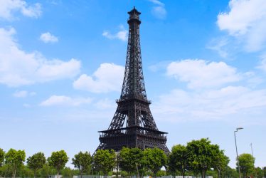 Pakistan real estate 2026 shift from casino era to mature market with vertical developments in Lahore